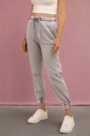 sweatpants, sweats, drawstring, pockets, acid wash, light gray, joggers, vici, vici collection, red dress, shop red dress, zara, forever 21, zoco, shop zoco, bohme, jessa kae, rachel parcell, rachel parcel, mod boutique, baltic born, ivy city co, shop stevie, altard state, altar'd,