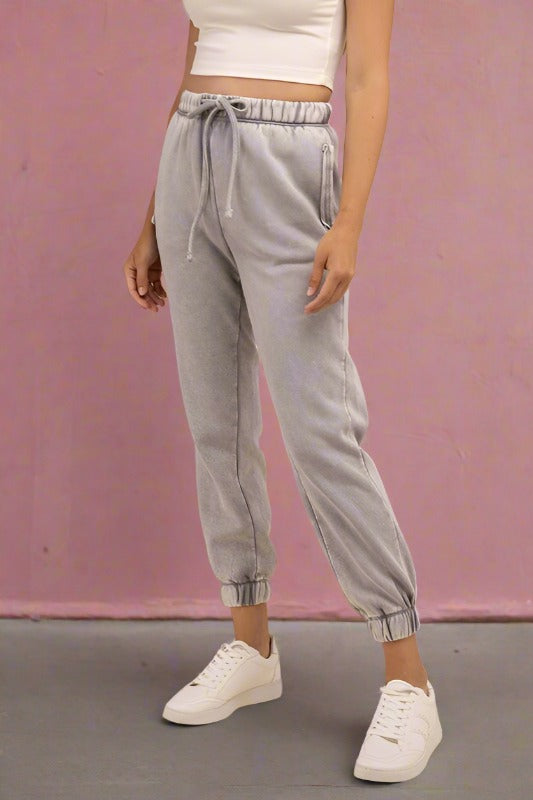 sweatpants, sweats, drawstring, pockets, acid wash, light gray, joggers, vici, vici collection, red dress, shop red dress, zara, forever 21, zoco, shop zoco, bohme, jessa kae, rachel parcell, rachel parcel, mod boutique, baltic born, ivy city co, shop stevie, altard state, altar'd,